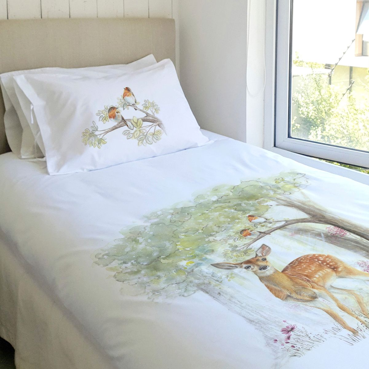 MARGARITA SCHEEL BY CASA ALVARINHO - JUEGO DE CAMA FUNDA DE PLUMÓN + SABANA BAJERA +2 FUNDAS ALMOHADA BAMBI BOSQUE 1 PLAZA