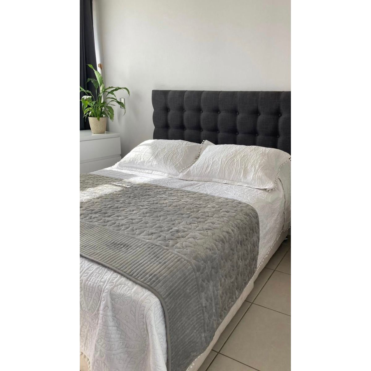 GENERICO - Piecera de Cama Polar con Tela Reversible - Gris