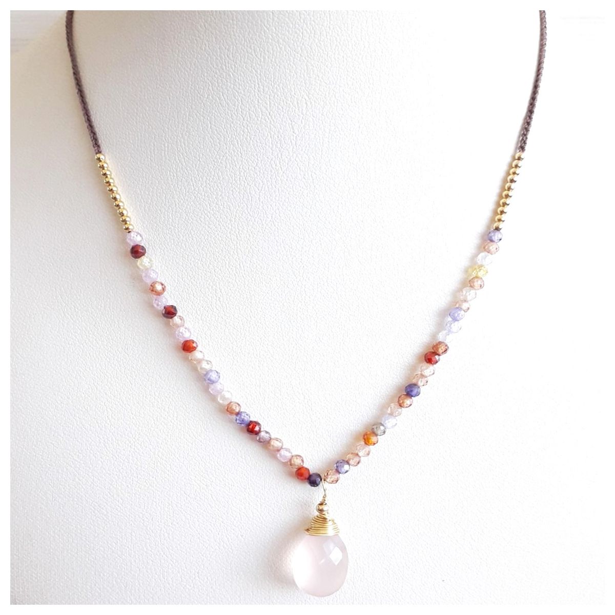 LILY JOYAS - Collar Tejido  Circonitas y Cuarzo Rosado