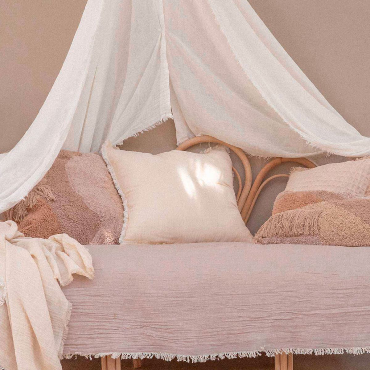 CALMA HOUSE - Funda Cojín Algodón Layer 60x60 Crudo Calma House