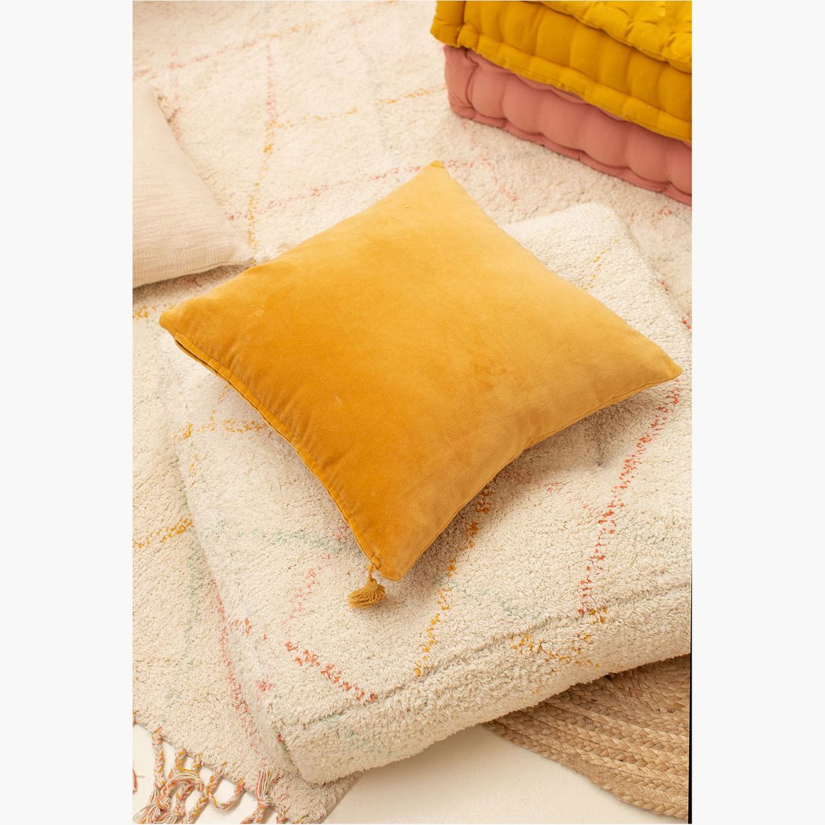 CALMA HOUSE - Funda Cojín Velur 60x60 Mostaza Calma House