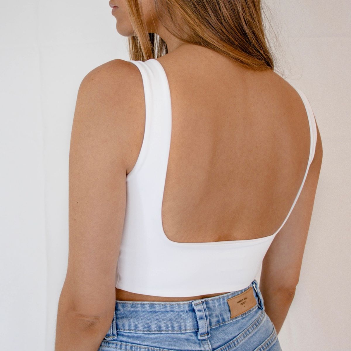 COYOTE ROSA - Crop Top Georgina Blanco Sin Espalda Coyote Rosa