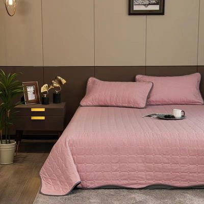Imagen 2 del producto Cubrecama Quilt Rosado Gris Reversible 2 Plazas