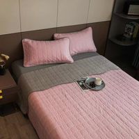 Cubrecama Quilt Rosado Gris Reversible King