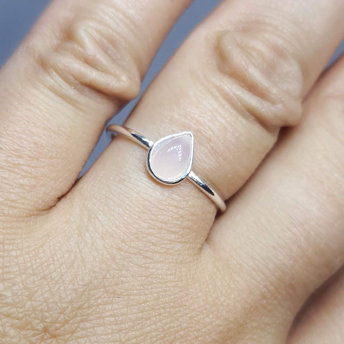 ZUZA COLLECTION - Anillo Cuarzo Rosado - Plata 925.