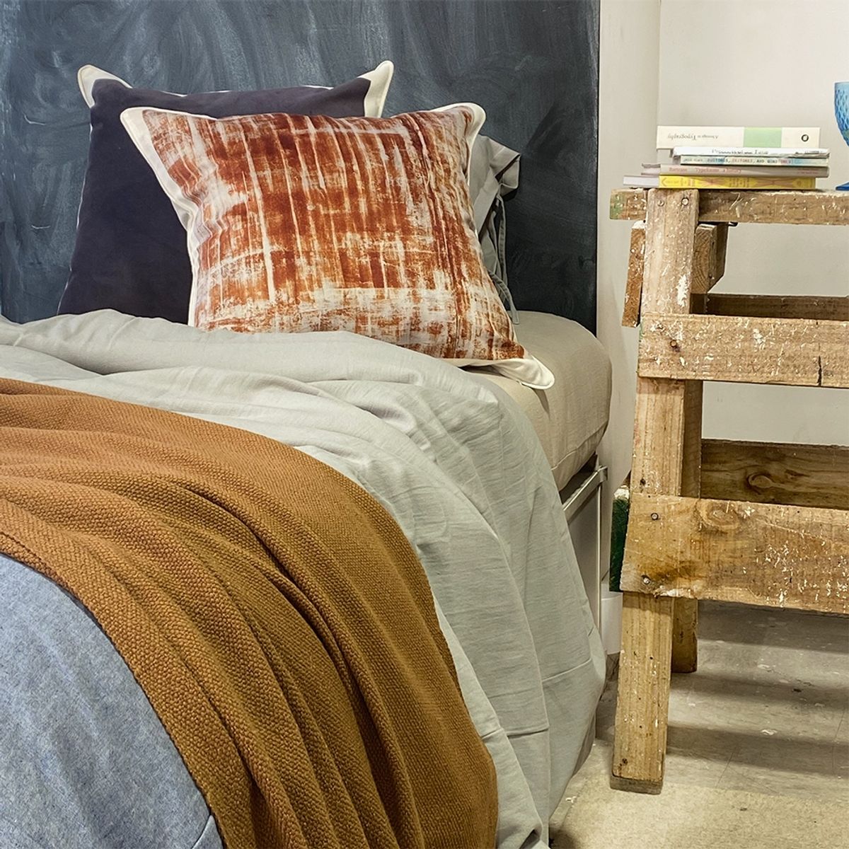 TUYO PRINT - Cojín Oxidado 60x60 - Tuyo Print