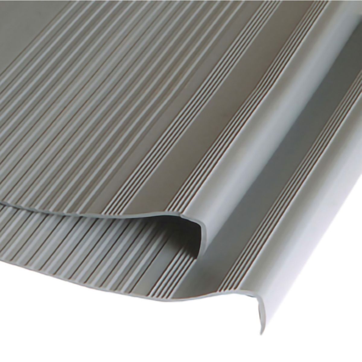 DVP - Grada Estriada Escalera Pvc 0,5x3,0 Mts Gris Dvp