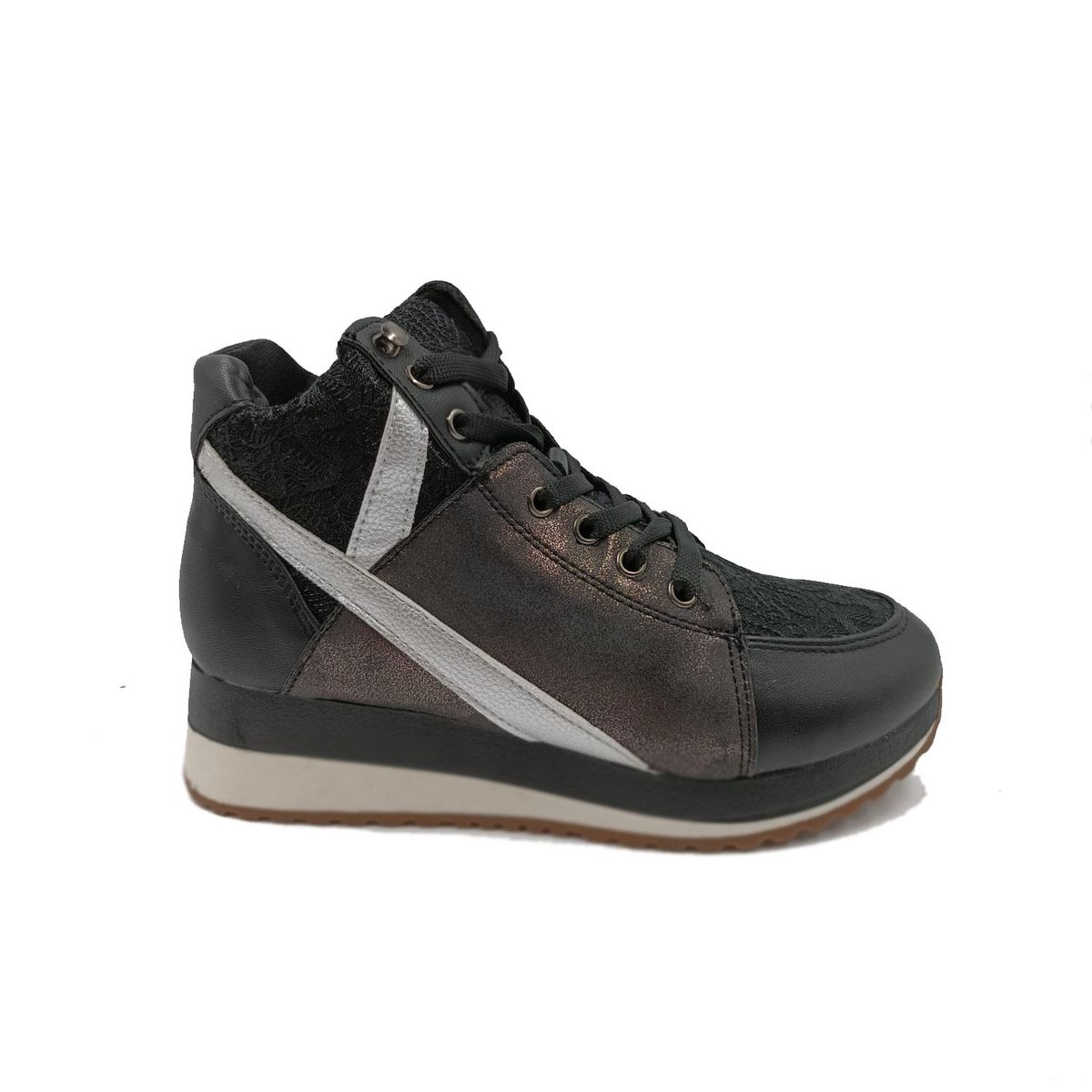 GENERICO - Zapatilla Negra Plataforma Mujer