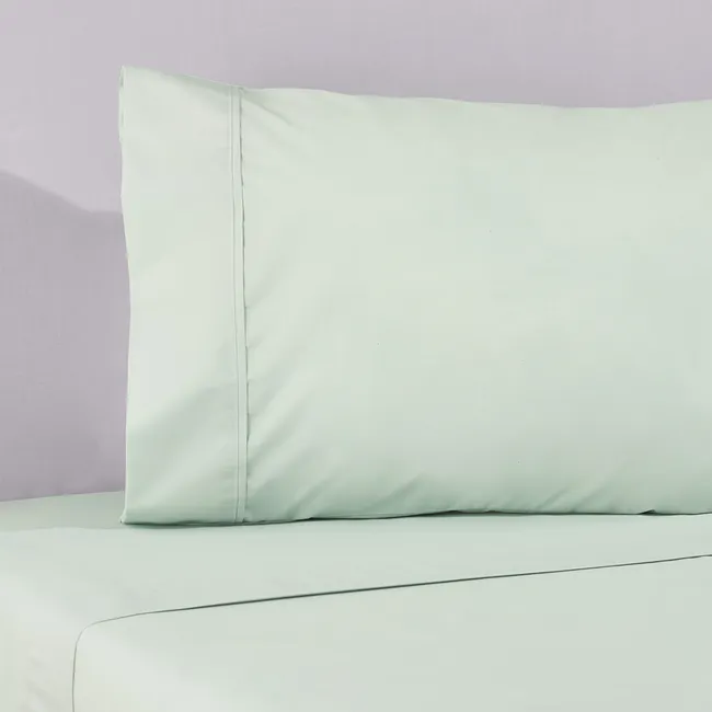 NINA HERRERA - Sábana Básica Lisa Verde Pastel 220 Hilos Super King