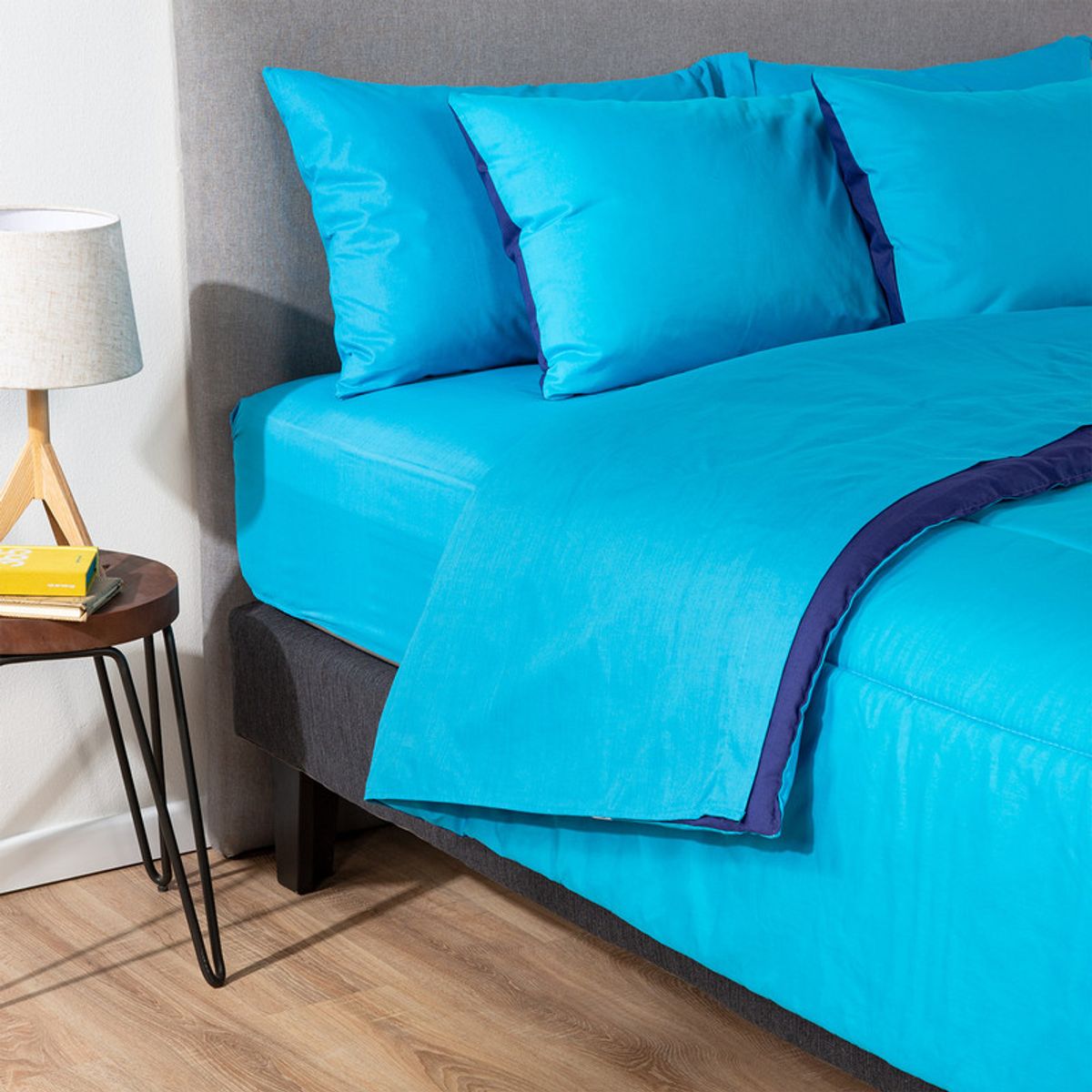 ARTHOME - COMBO 17 PLUMON BICOLOR CELESTE AZUL 1.5 PLAZAS