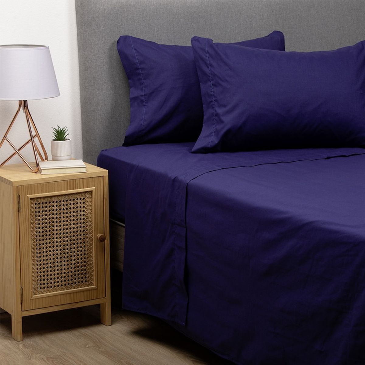 ARTHOME - COMBO SABANA AZUL + CUBRECOLCHON 1 PLAZA