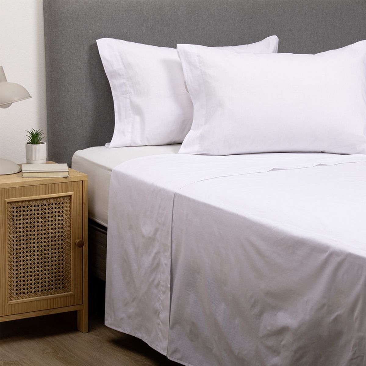 ARTHOME - COMBO SABANA BLANCA  CUBRECOLCHON KING