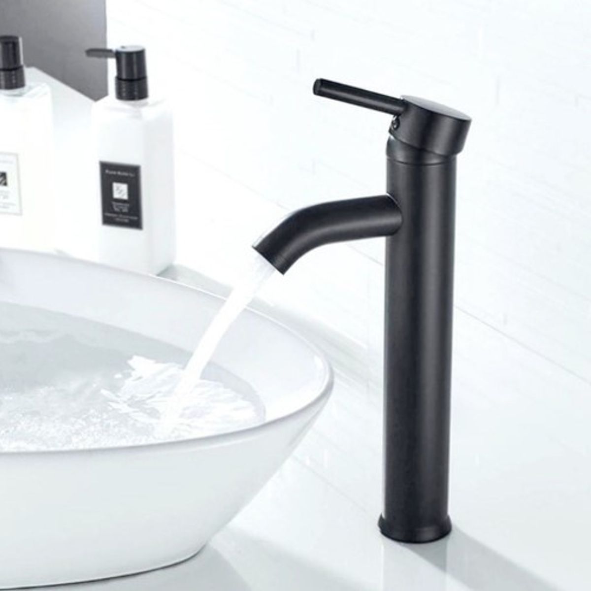 MODERN SPACE - Llave Monomando Alta Negra Para Lavamanos Sobre Poner