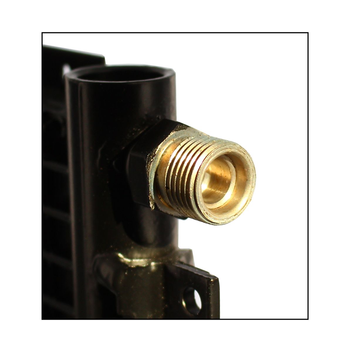 ALTERNATIVE - CONDENSADOR DE AC CON FILTRO HINO TRUCK