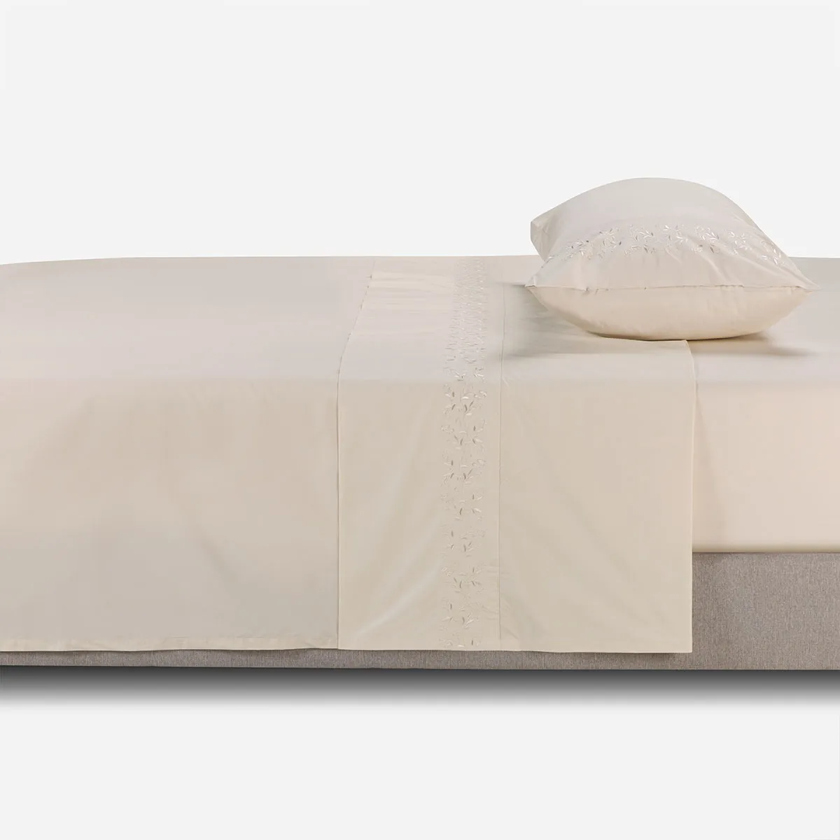 ROSEN - Sábana Rosen 300 Hilos Algodón Bordada Arena 1,5 Plazas