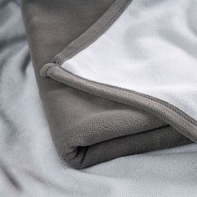 Imagen 2 del producto Frazada 410 gramos Bicolor Gris 1,5 Plazas