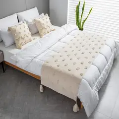 DEKOHOME - Piecera cama, material algodón incluye 2 cojines.