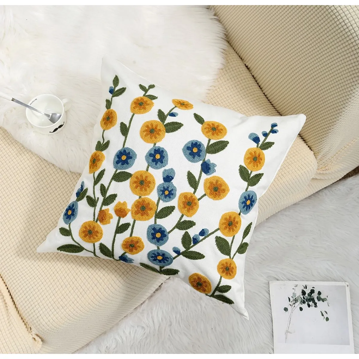 DEKOHOME - Cojín bordado algodón 45x45cm cierre invisible