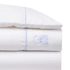 NINA HERRERA - Sábana Cuna Bordada Osito Celeste 220 Hilos