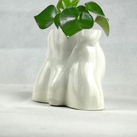 Macetero cerámica esmaltada escultura torso hombre