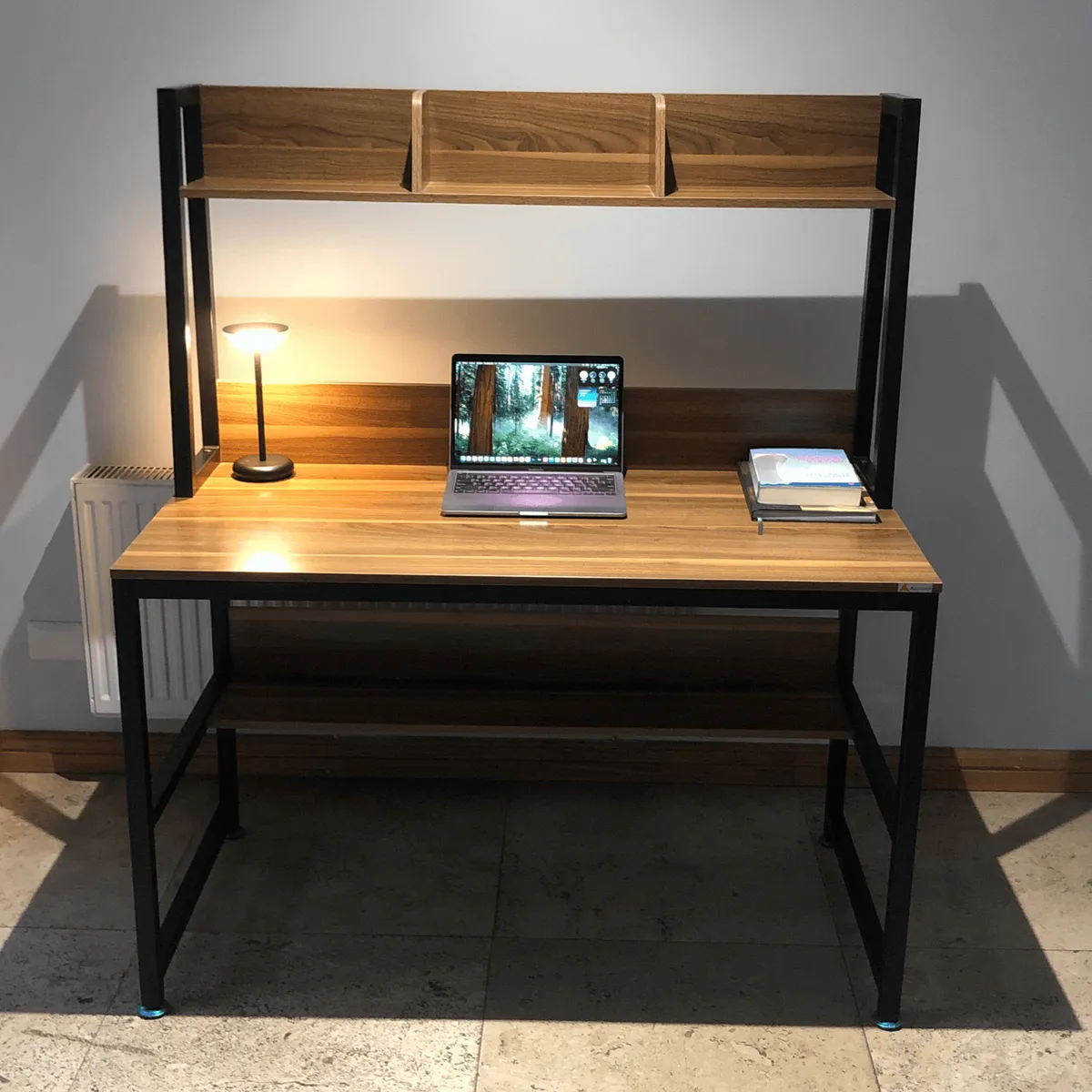 AGUILA - Escritorio con repisa para hogar y oficina WEB-S1969