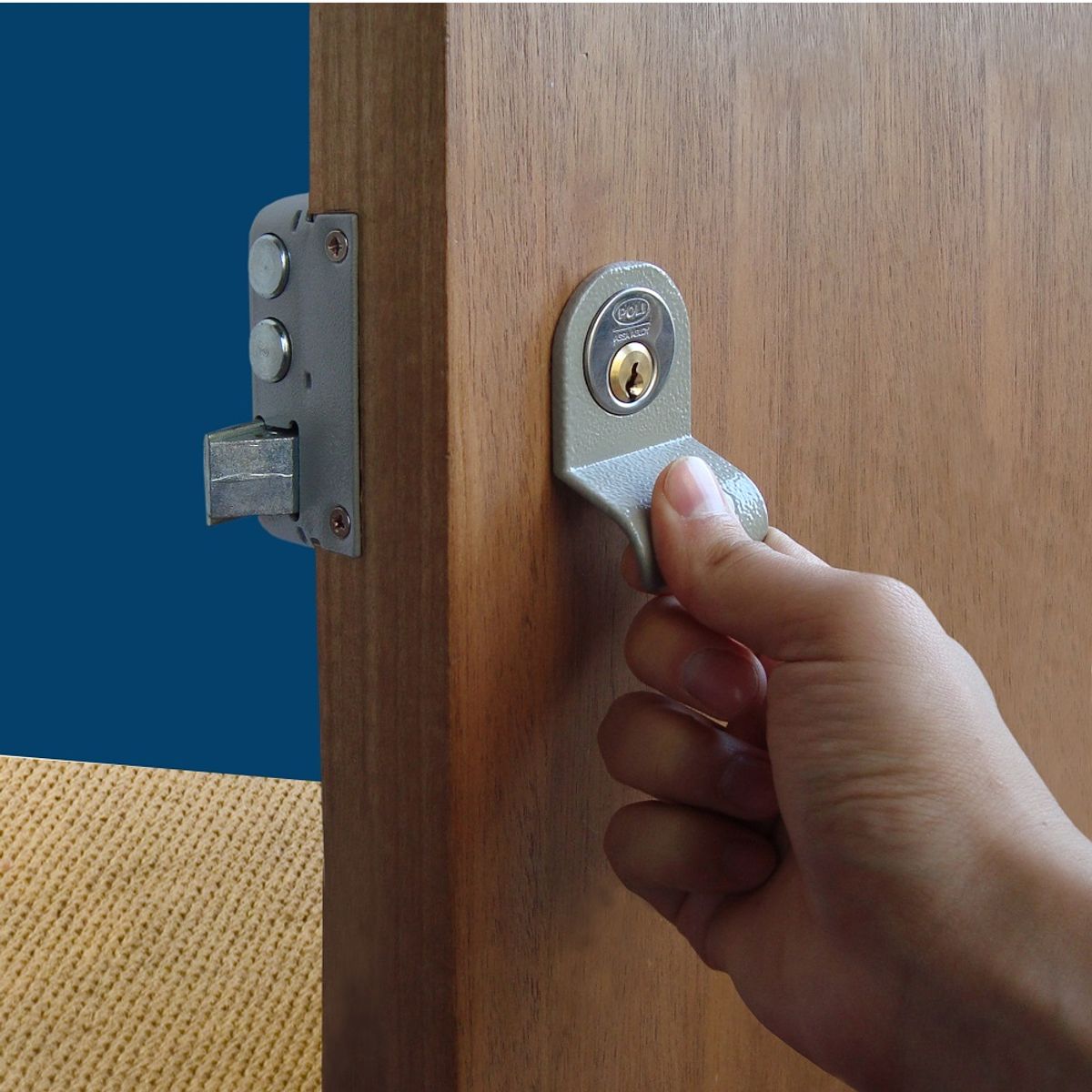 POLI - Cerradura Tradicional Poli 1974 Tirador