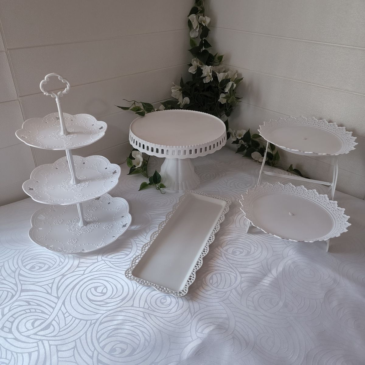 GENERICO - Set 4 Piezas Candy Bar (Porta Torta, Porta Cupcake, Bandeja) - Blanco