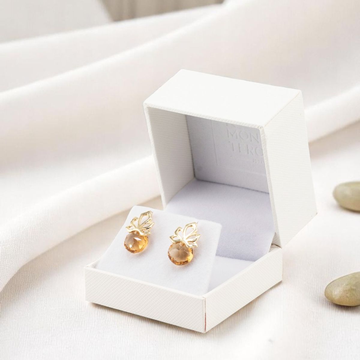 JOYAS MONTERO - Aros Bali Gold 24K creado con cristales de Swarovski® Golden Shadow