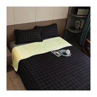 Cubrecama Quilt King Negro Amarillo Reversible