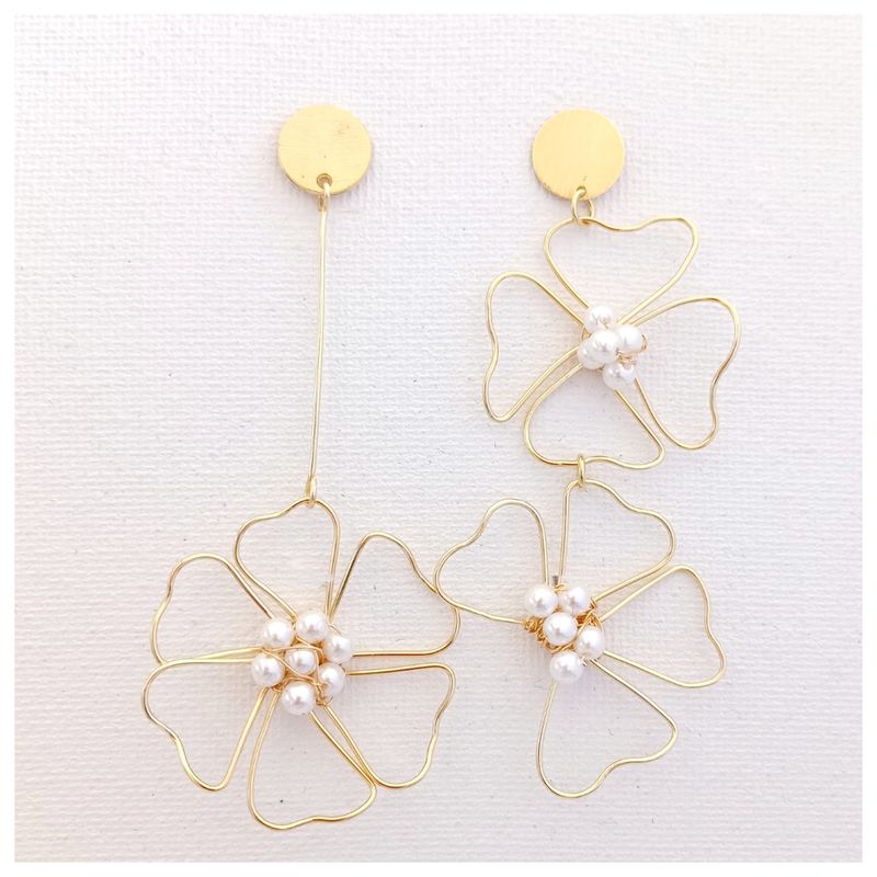 LILY JOYAS - Aros Flor Con Perlas