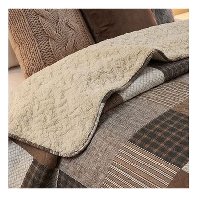 Imagen 2 del producto Cubrecama Sherpa 2 Plazas - Café Cuadrille M969