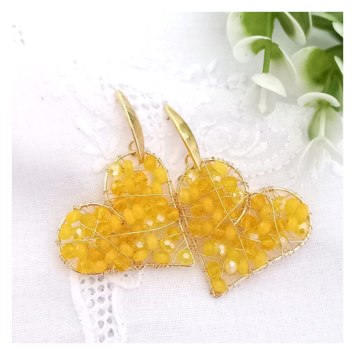 LILY JOYAS - Aros Corazones Amarillos