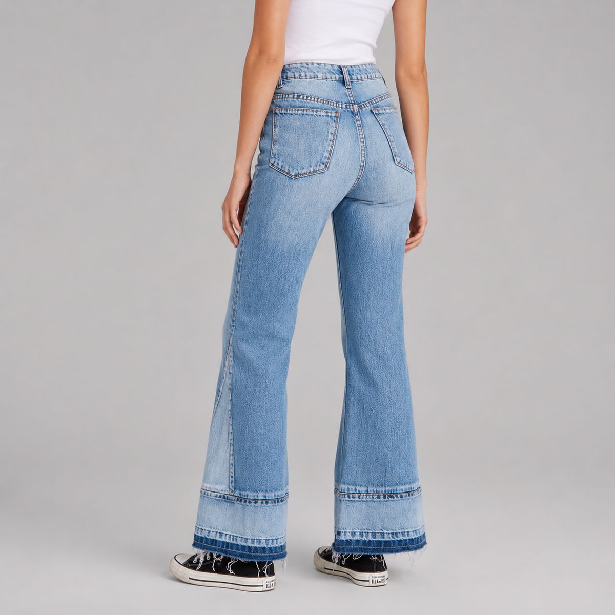 MOMCHIC - Jeans Flare Ella celeste