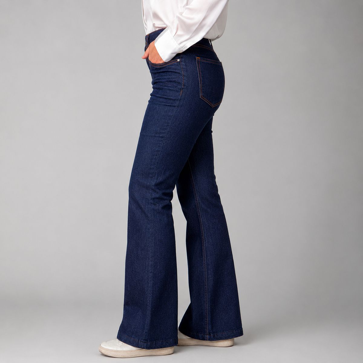 MOMCHIC - Jeans Flare peppa raw