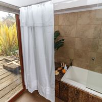 Cortina de Baño Blanca Clásica 180x180