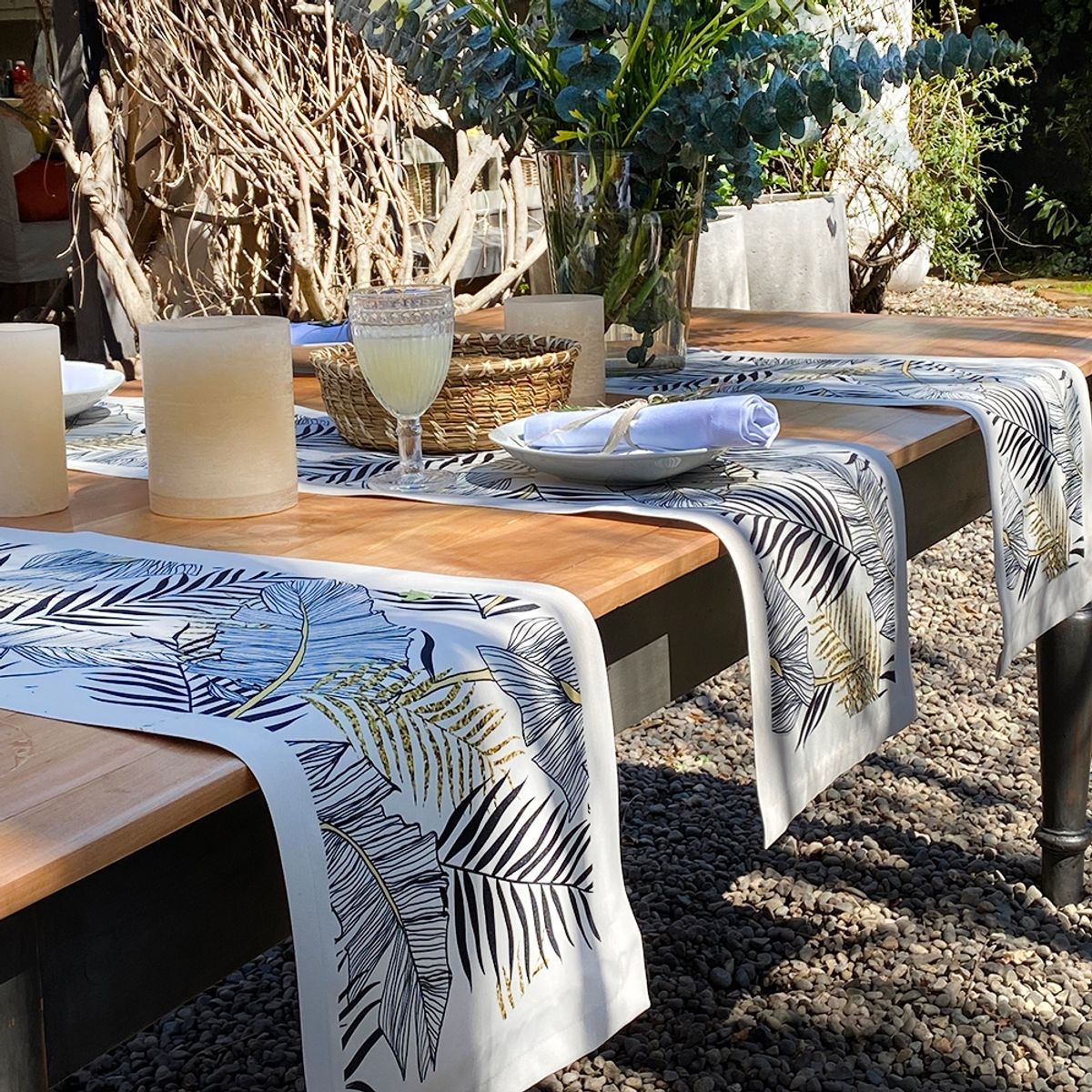 TUYO PRINT - Camino de mesa Tropical - Linet Natural