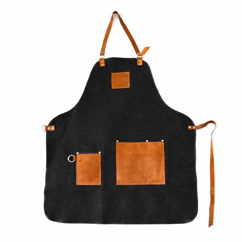 RAIQUEN - Pechera Asador Turmán Cuero Negro Raiquen