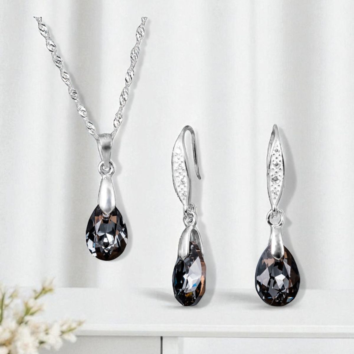 JOYAS MONTERO - Conjunto Milan Plata 925 creado con cristales de Swarovski® Silver Night