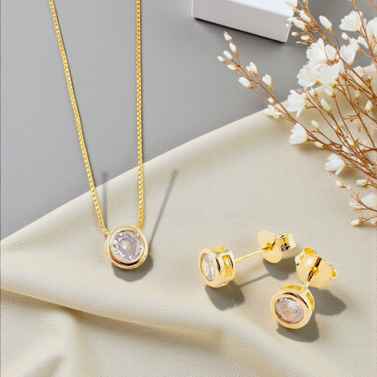 JOYAS MONTERO - Conjunto Luciana Gold Con Circon Blanco
