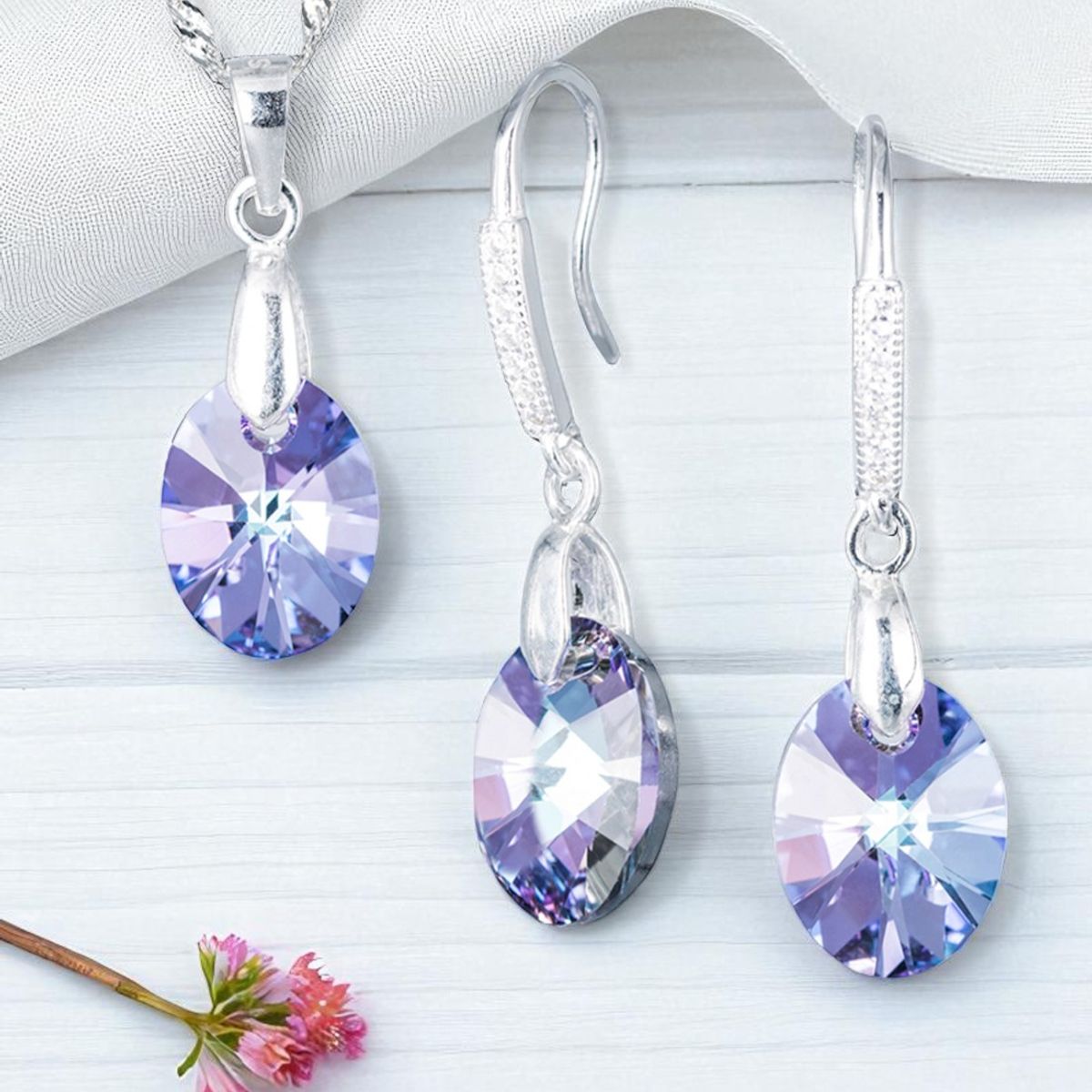 JOYAS MONTERO - Conjunto Praga Plata 925 creado con cristales de Swarovski® Vitral Light