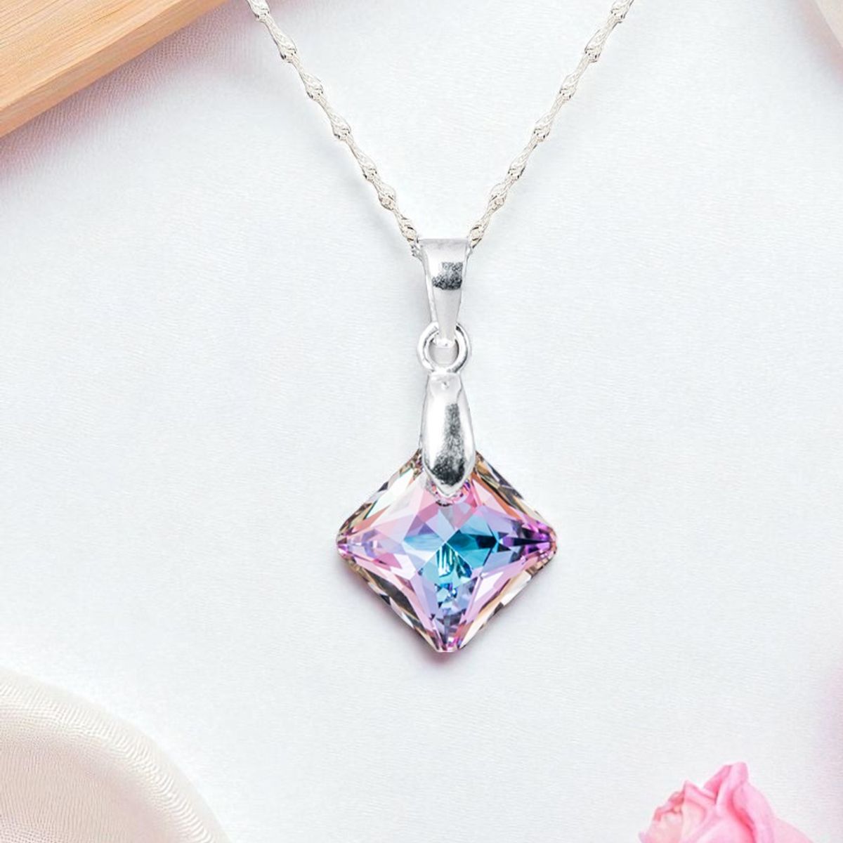 JOYAS MONTERO - Collar Cristina Plata 925 creado con cristales de Swarovski® Vitral Light