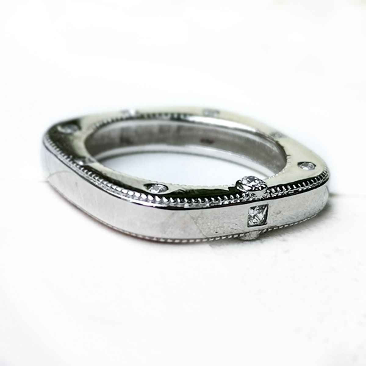 BE YOU - Anillo plata rodinado y circones
