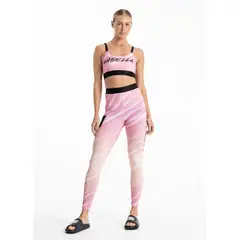 LABELLAMAFIA - Conjunto Top y Leggins rosado con letras negras.