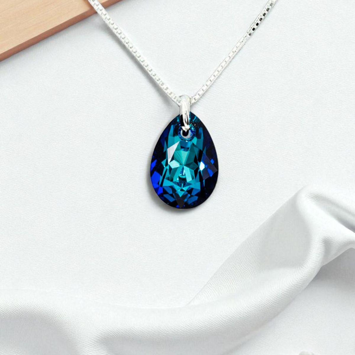 JOYAS MONTERO - Collar Gota de Luz Plata 925 creado con cristales de Swarovski® Bermuda Blue