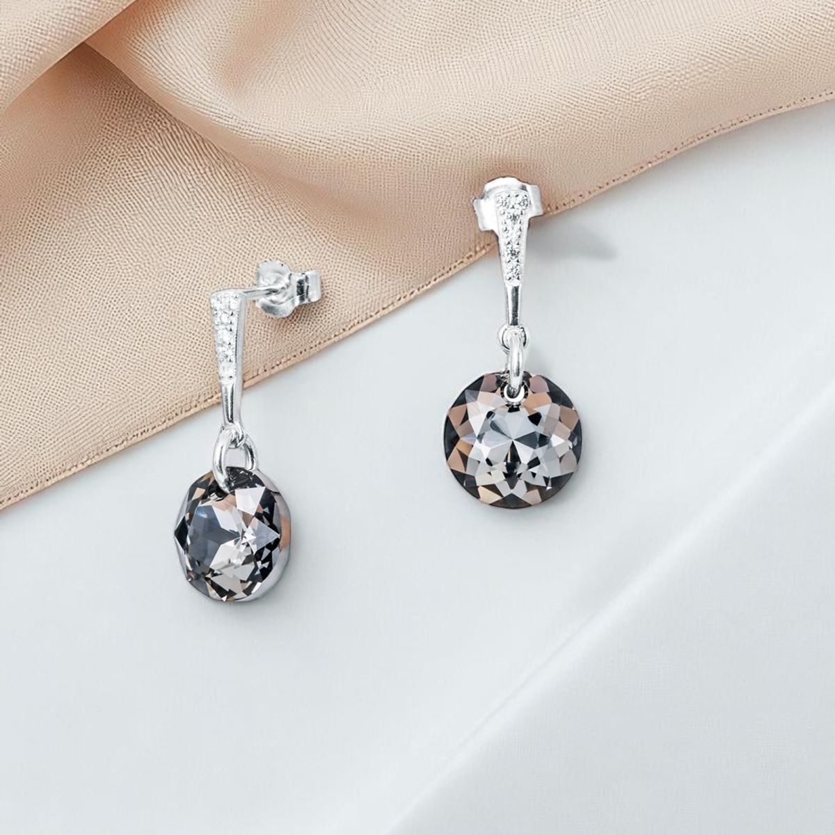 JOYAS MONTERO - Aros Gracia Plata 925 creado con cristales de Swarovski® Silver Night