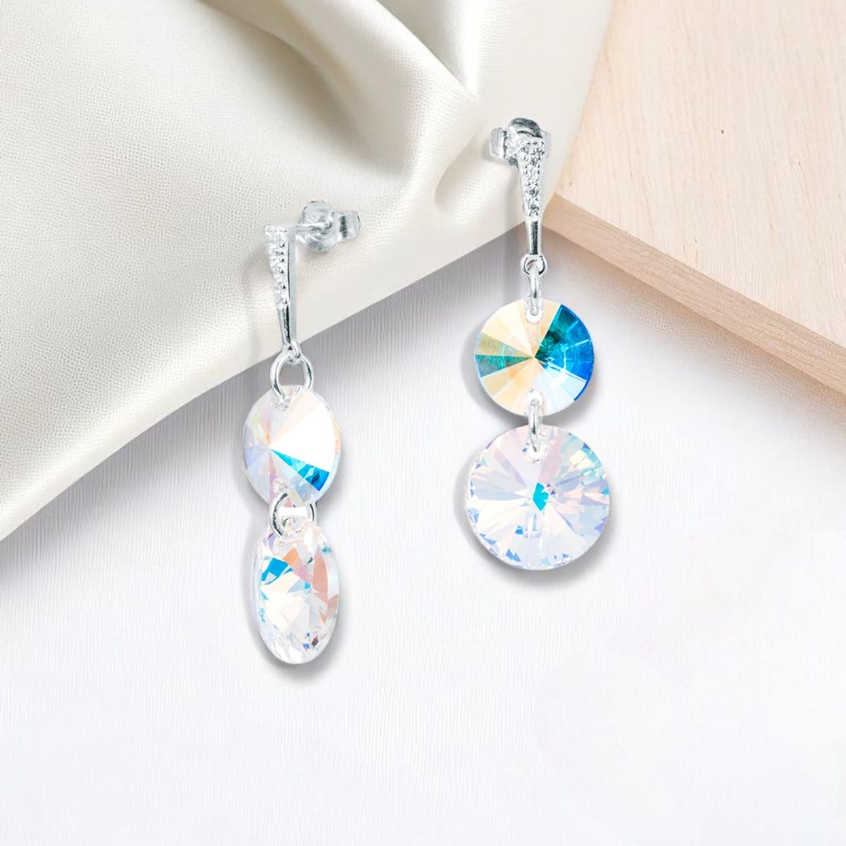 JOYAS MONTERO - Aros Lourdes Plata 925 creado con cristales de Swarovski® Aurora Boreal