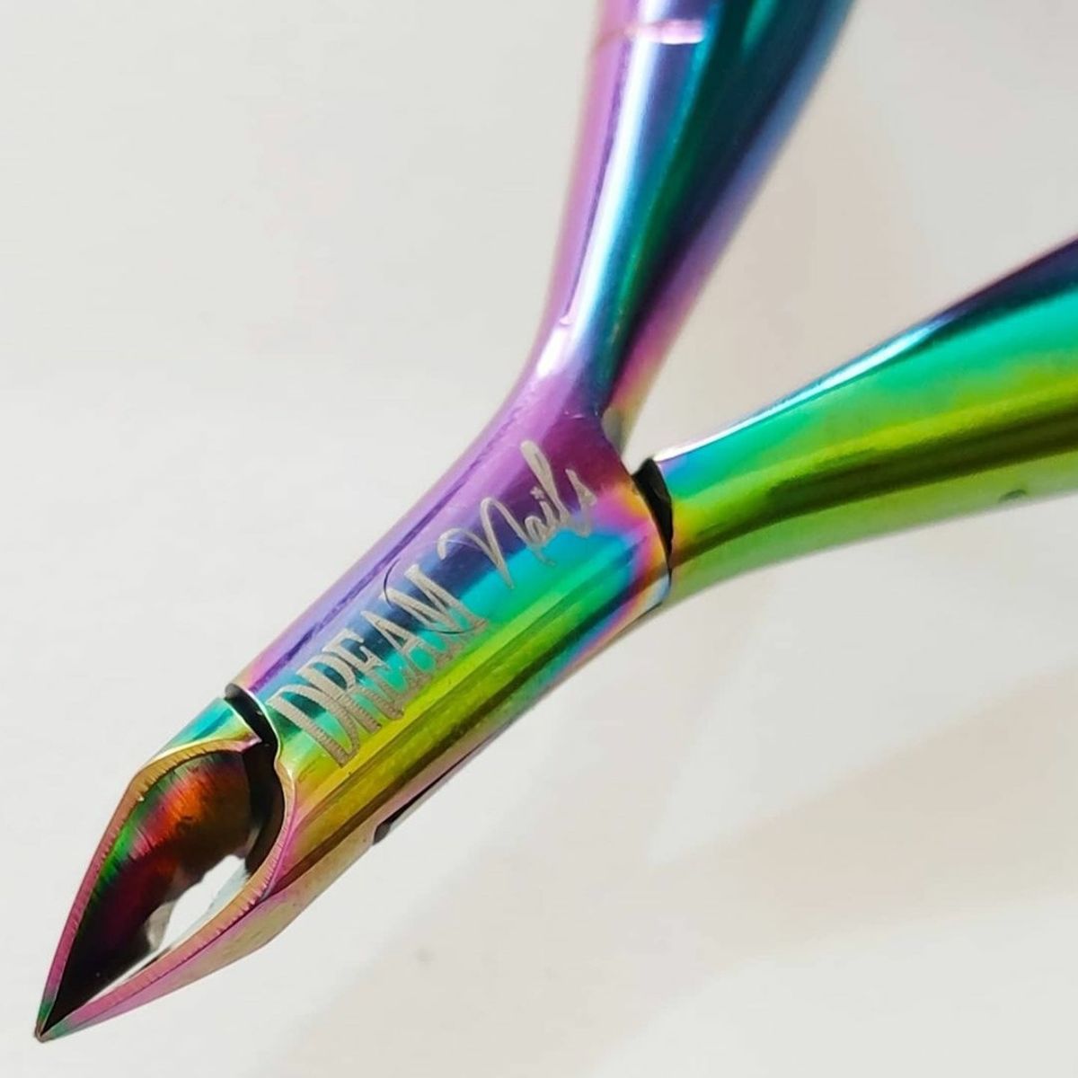 GENERICO - Cortacutícula profesional  Dream Nails 6mm mango de resorte