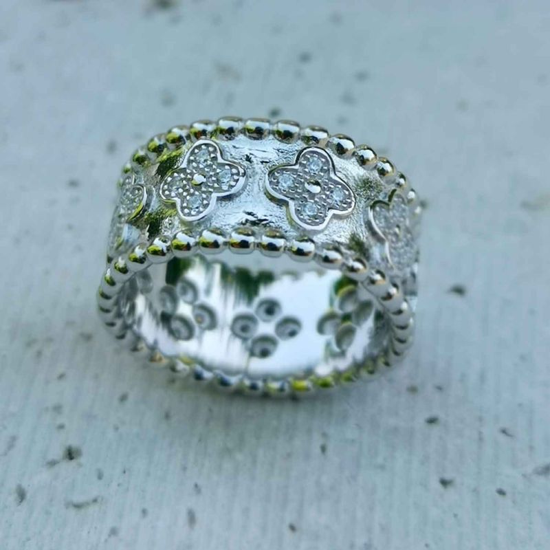 BE YOU - Anillo plata rodinada con circones