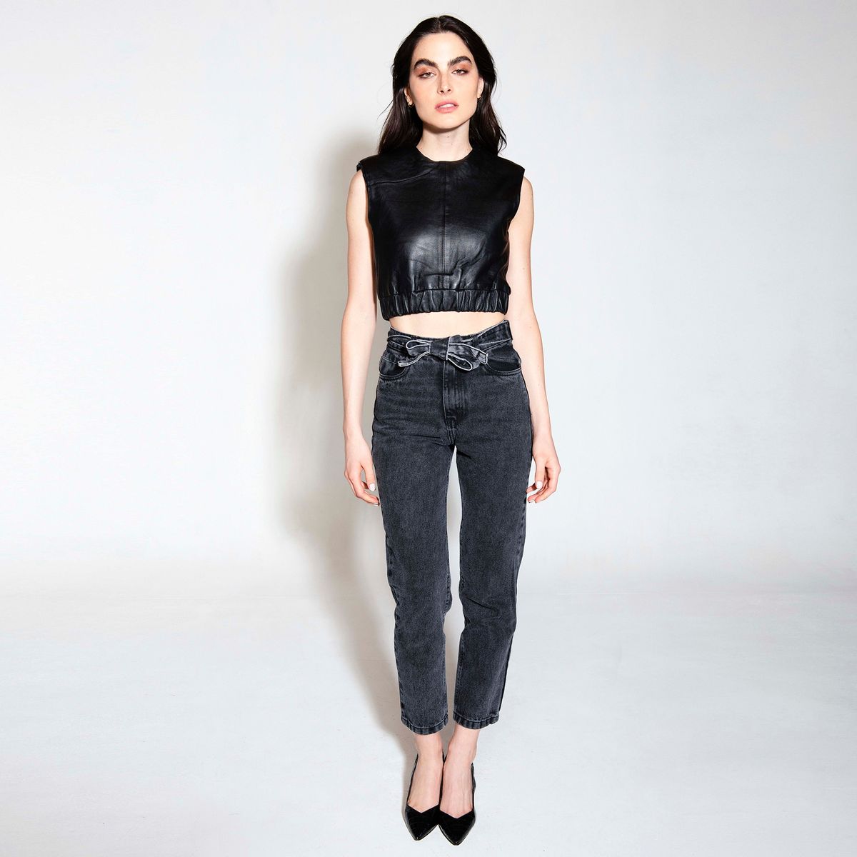 AMEN LEATHER - Polera De Cuero Con Hombrera Mila Top Amen