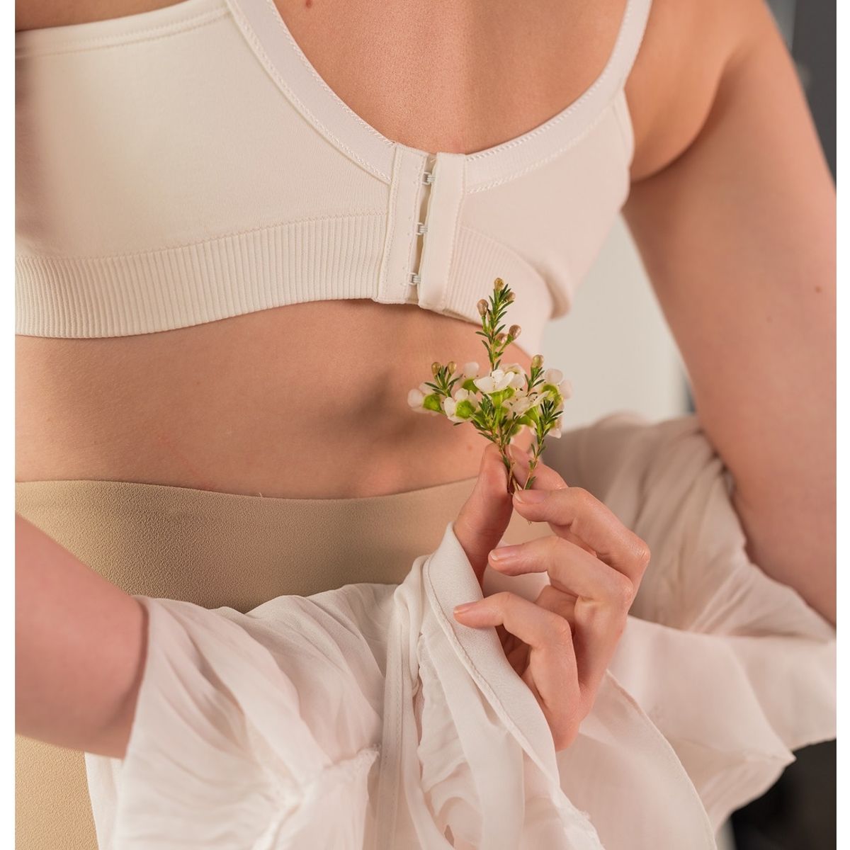 BRAVADO DESIGNS - Sosten Lactancia Body Silk Seamless Blanco